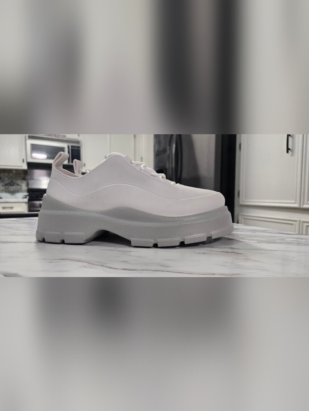 Melissa Womens Size 9 Platform Chunky Sneaker - White